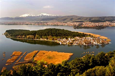 Ιωάννινα .